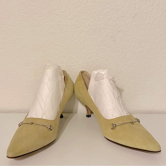 (NWOT) Gucci Vintage Olive Green Suede Horsebit Kitten Heels - Picture 1 of 14